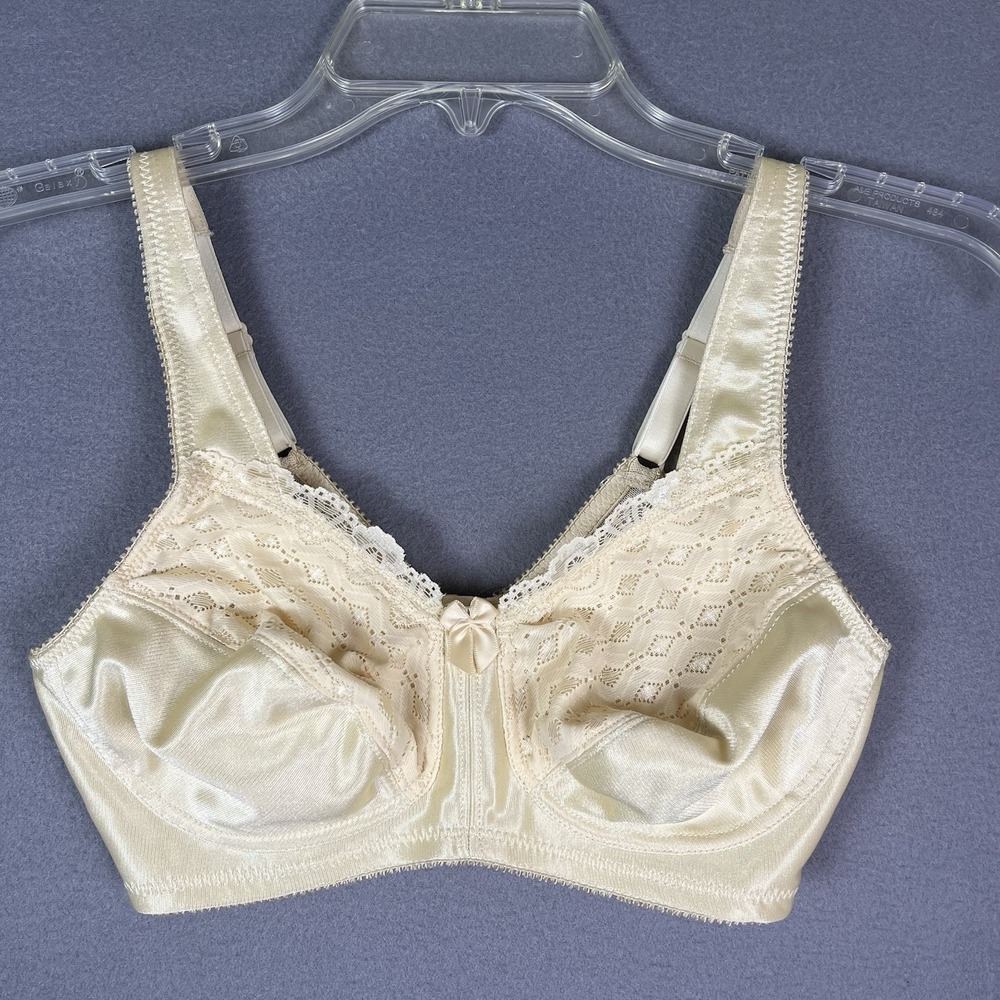 Vintage Amoena Mastectomy‎ Bra 34C Satin Wireless Breast Form Pocket Beige